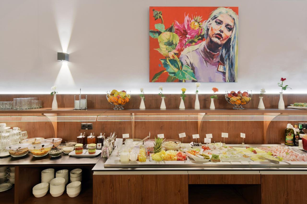 Boutique Hotel Dom - Rooms & Suites Graz Ngoại thất bức ảnh